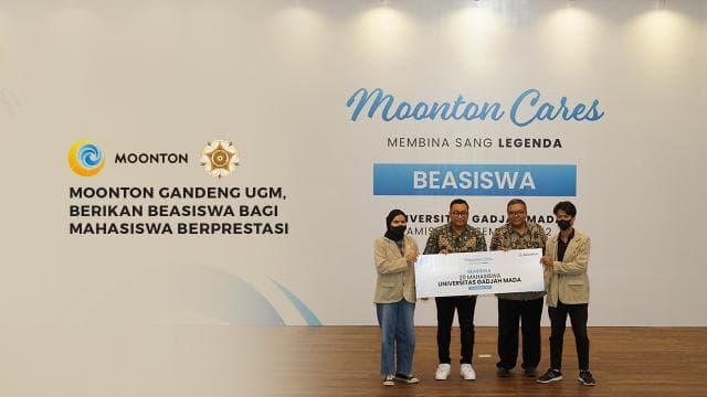 SIARAN PERS - MOONTON GANDENG UGM, BERIKAN BEASISWA BAGI MAHASISWA BERPRESTASI